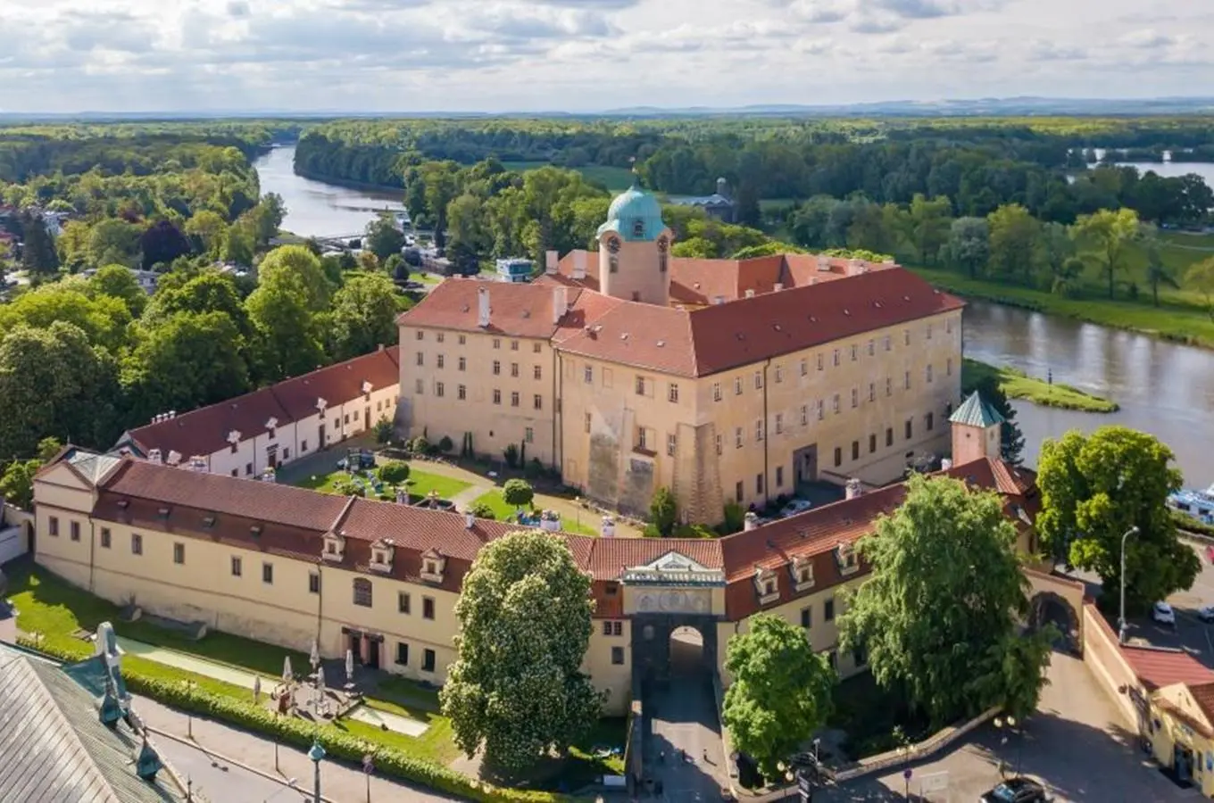 podebrady zámek